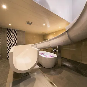 Eldia Modern (adults Only) 2*, Kobe Japan
